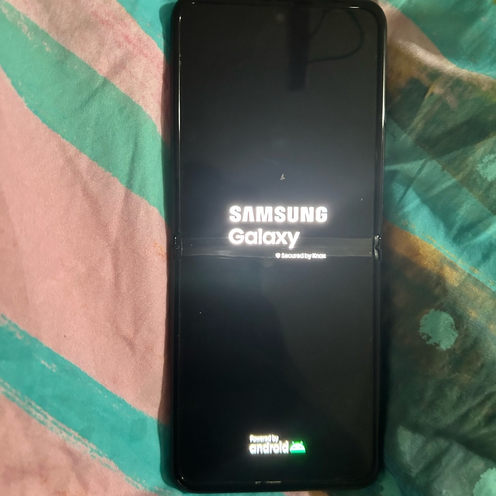 Samsung Galaxy z flip 3